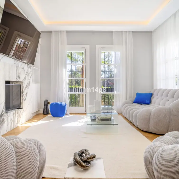 Venta de apartamento en planta baja en Nueva Andalucía