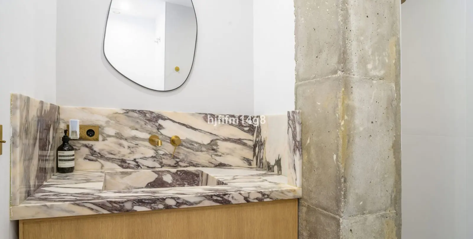 Sale of ground floor apartment in Nueva Andalucía 16