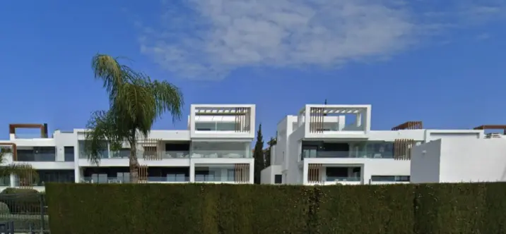 Продажа апартаментов на первом этаже в Bel Air 2