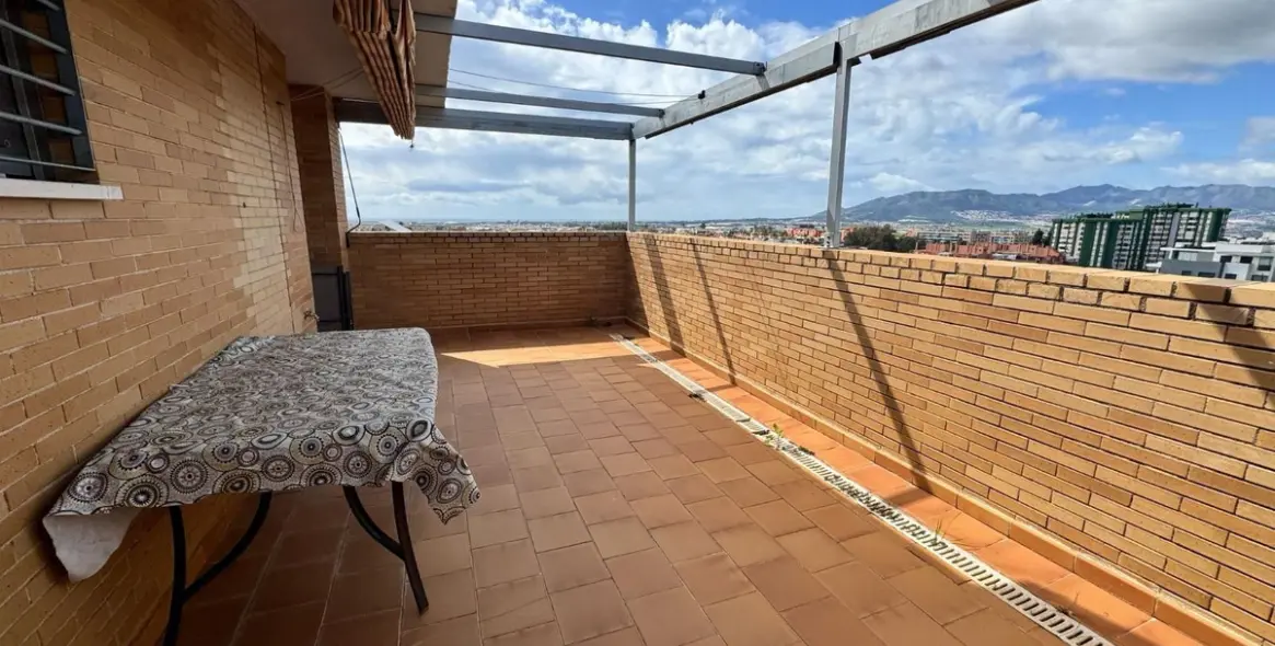 Venta de ático dúplex en Teatinos 2