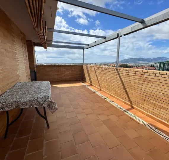 Venta de ático dúplex en Teatinos