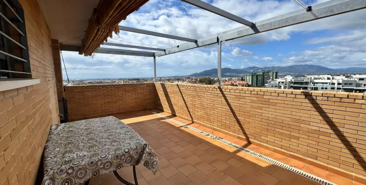 Venta de ático dúplex en Teatinos 11