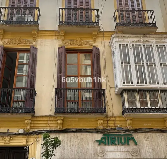 Ground floor apartment R5218129