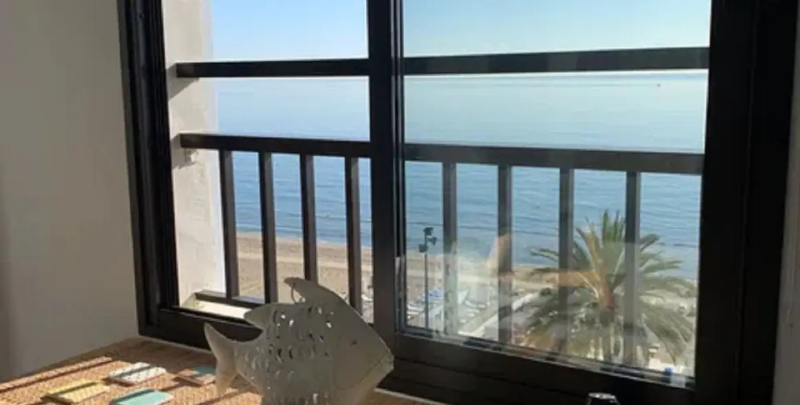 Sale of middle floor apartment in Fuengirola 13