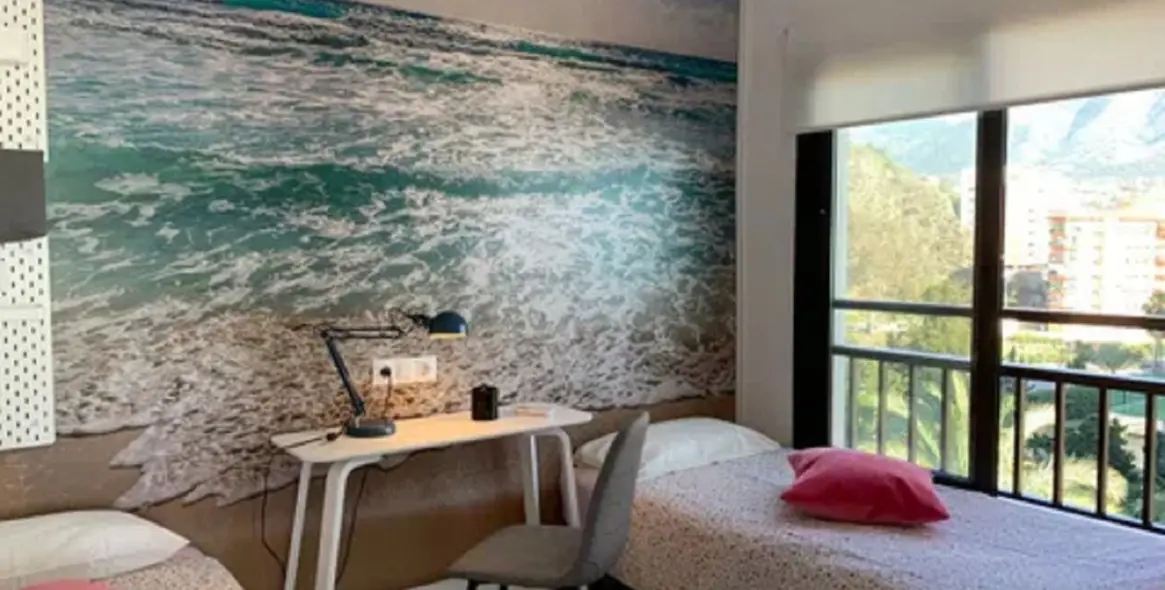 Sale of middle floor apartment in Fuengirola 14