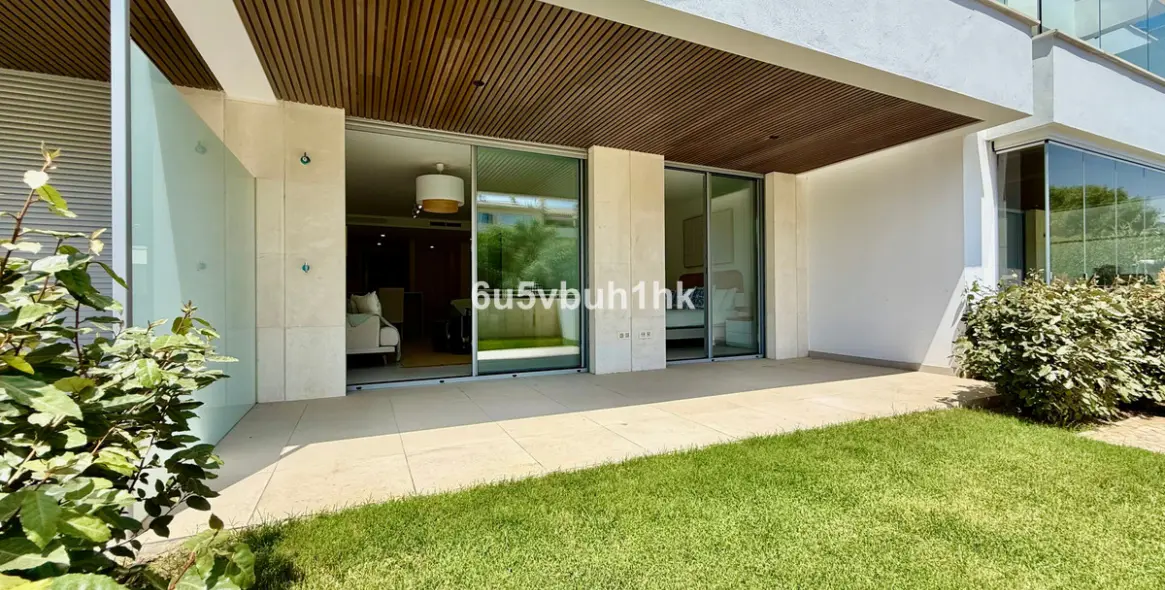 Продажа апартаментов на первом этаже в Elviria 1