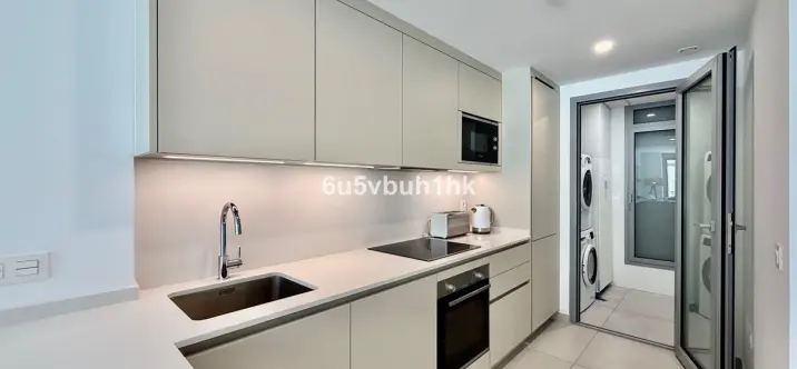 Продажа апартаментов на первом этаже в Elviria 4