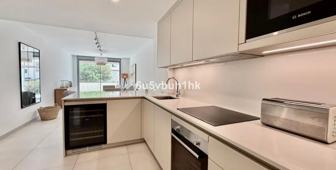 Продажа апартаментов на первом этаже в Elviria 6