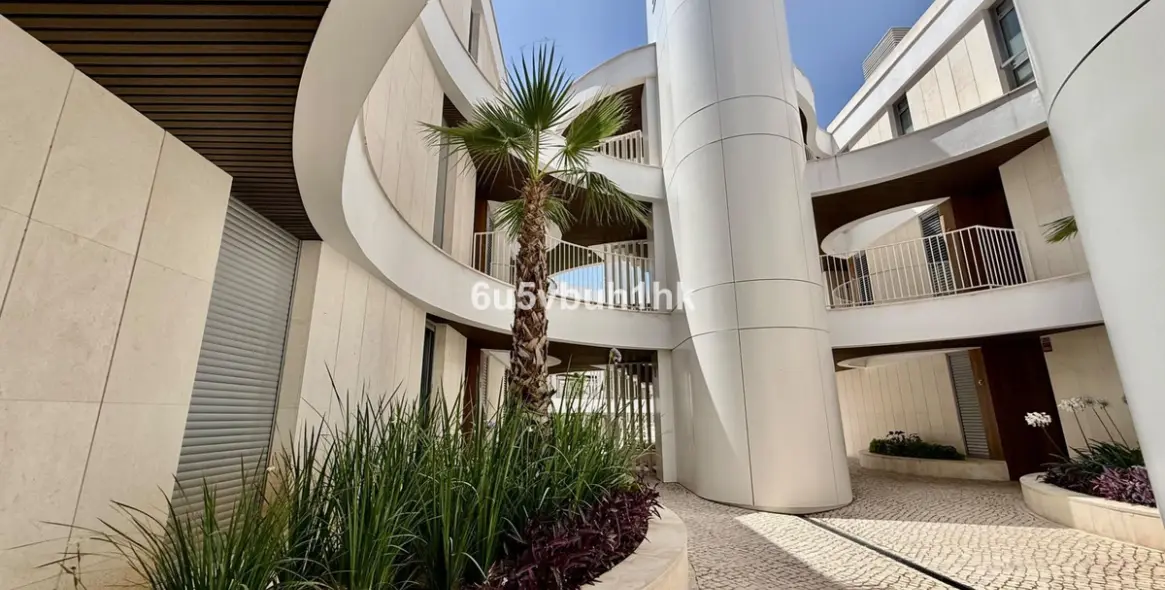 Продажа апартаментов на первом этаже в Elviria 13