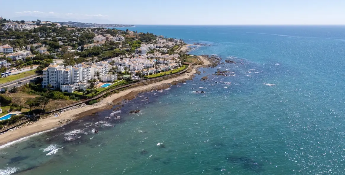 Sale of ground floor apartment in Riviera del Sol 27