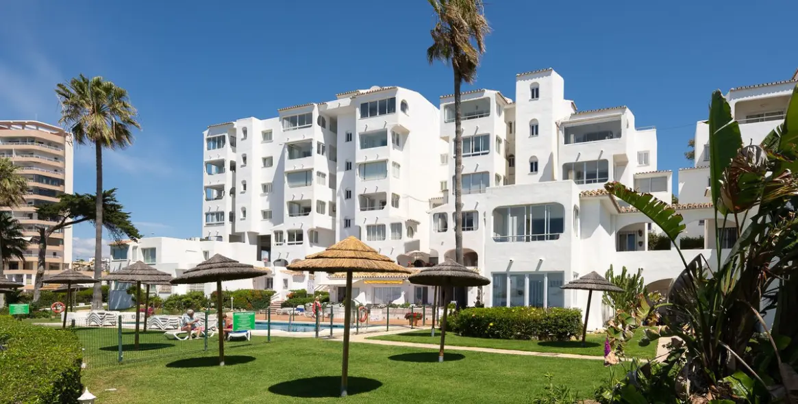 Sale of ground floor apartment in Riviera del Sol 30