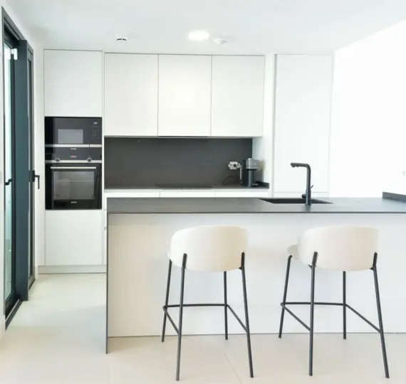 Продажа апартаментов на среднем этаже в Fuengirola