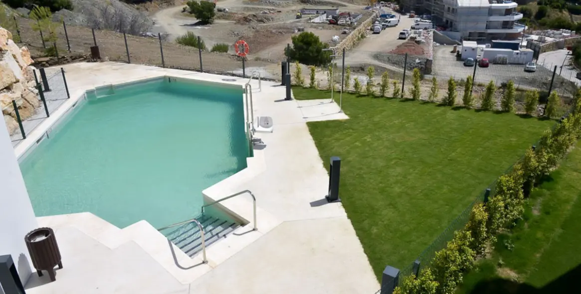 Venta de apartamento en planta media en Fuengirola 16