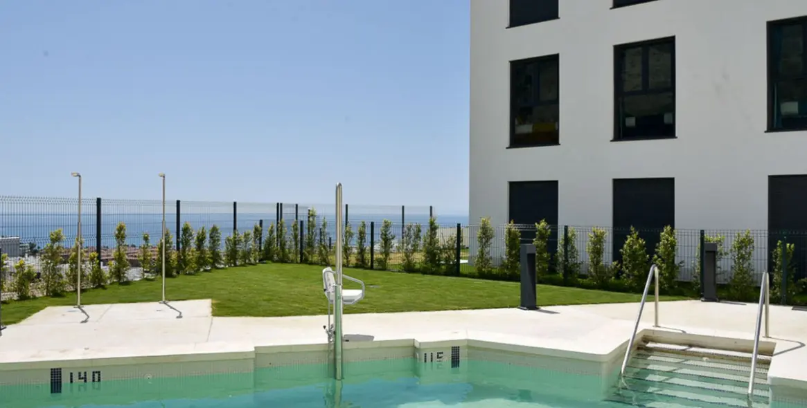 Venta de apartamento en planta media en Fuengirola 19