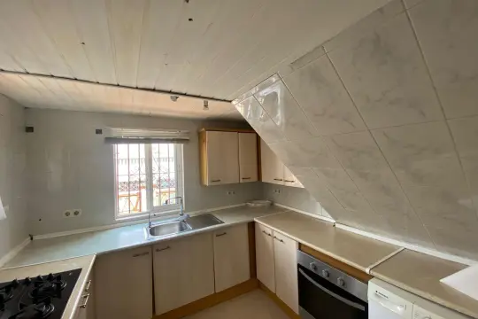 Image 7 thumb