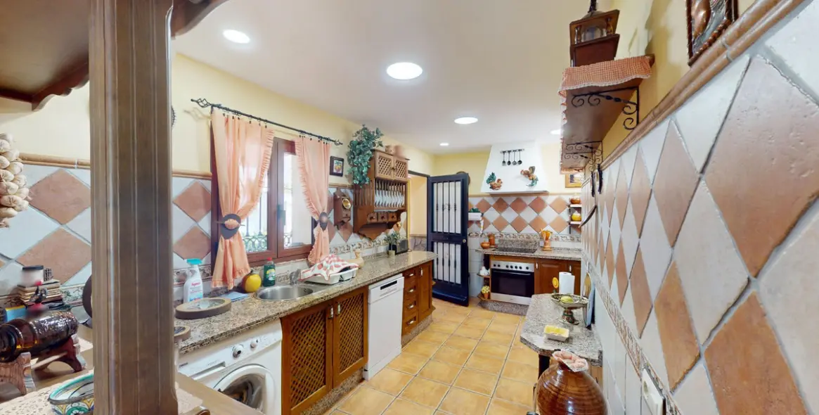 Продажа  отдельно стоящей виллы в Vélez-Málaga 10