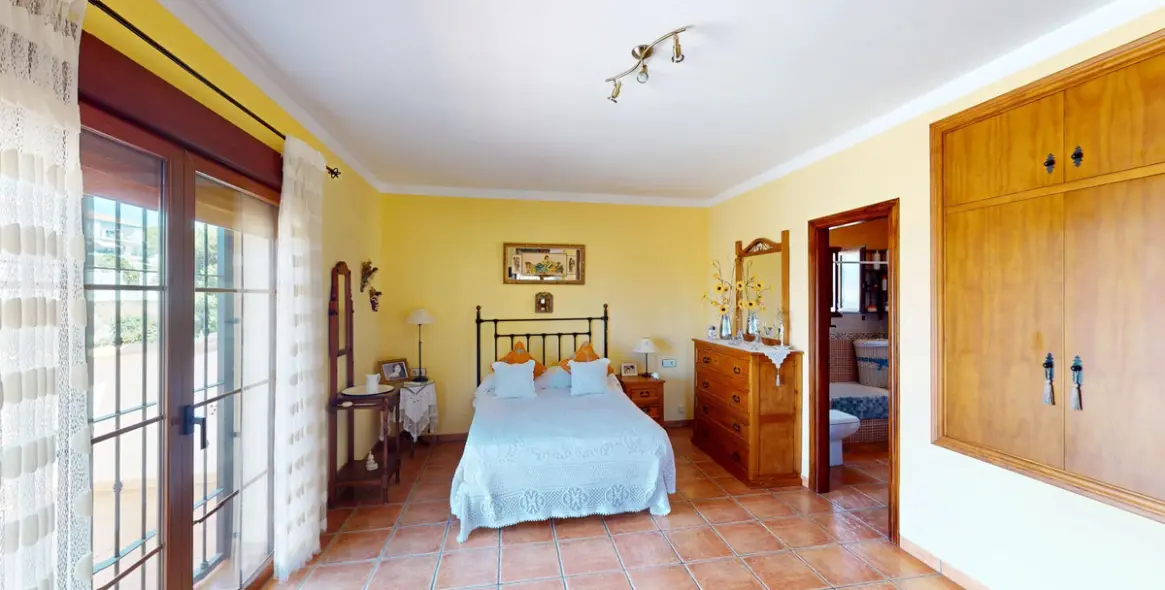 Продажа  отдельно стоящей виллы в Vélez-Málaga 18