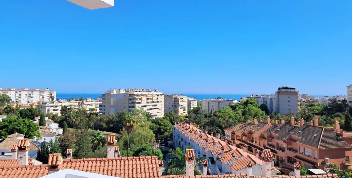 Продажа дома на две семьи в Benalmadena 9