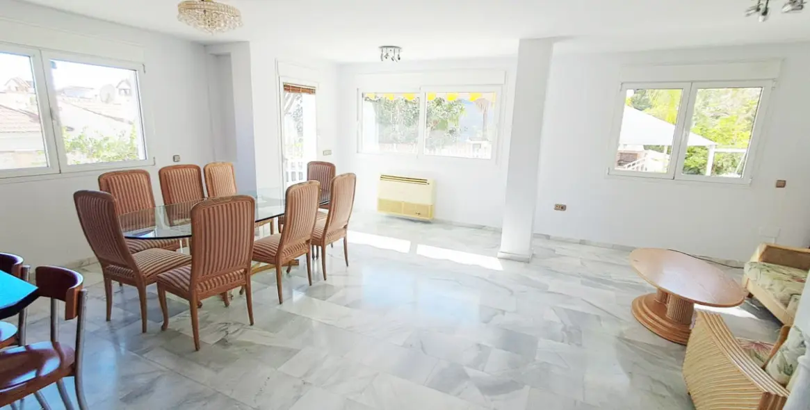 Продажа дома на две семьи в Benalmadena 12