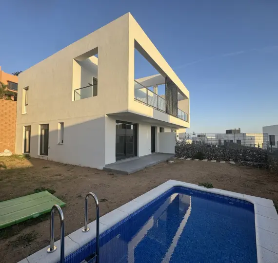 Sale of townhouse in Riviera del Sol