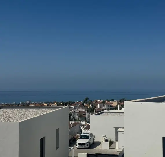 Sale of townhouse in Riviera del Sol