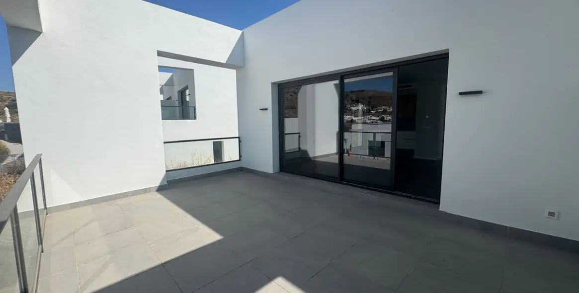 Sale of townhouse in Riviera del Sol 4