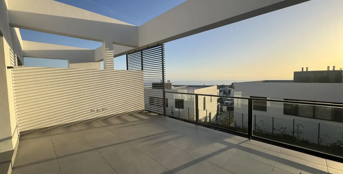 Sale of townhouse in Riviera del Sol 5