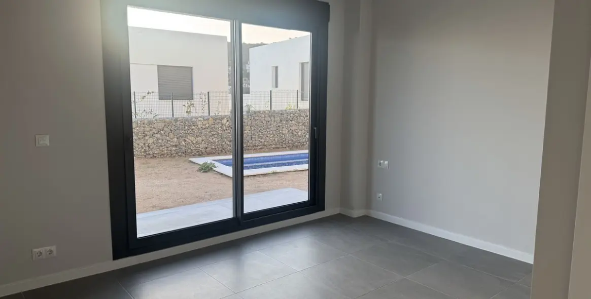 Sale of townhouse in Riviera del Sol 15