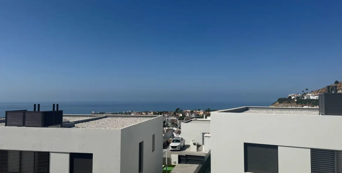Sale of townhouse in Riviera del Sol 27