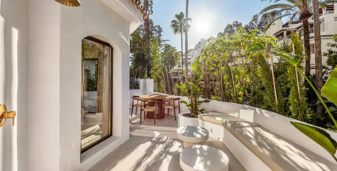 Продажа апартаментов на первом этаже в Elviria 1