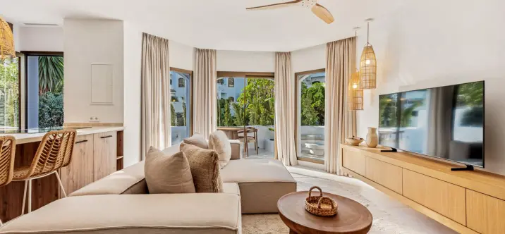 Продажа апартаментов на первом этаже в Elviria 1