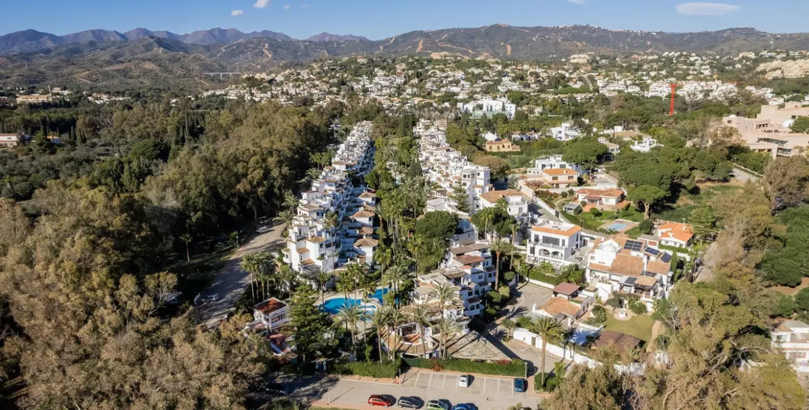 Продажа апартаментов на первом этаже в Elviria 17