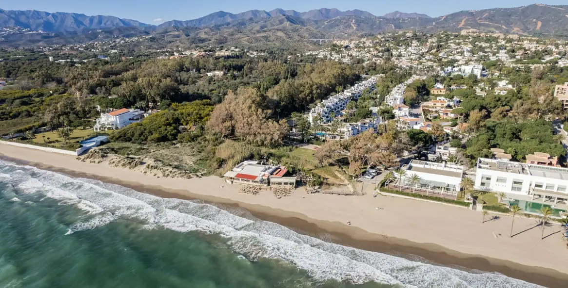 Продажа апартаментов на первом этаже в Elviria 19