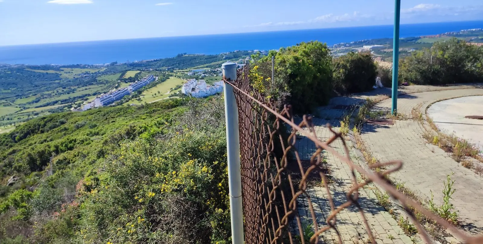 Продажа  жилого участка в Estepona 4