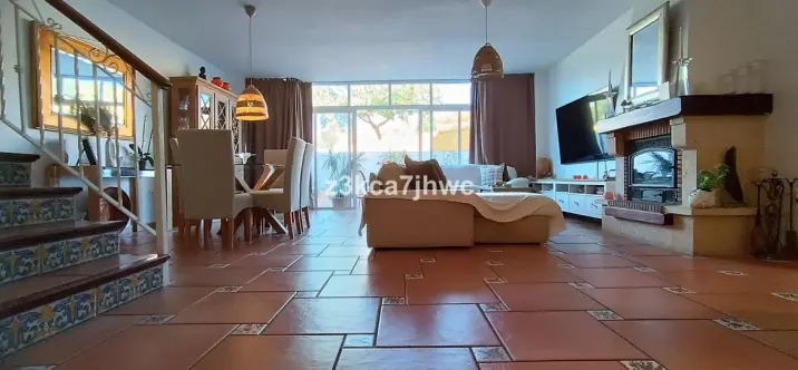 Продажа таунхауса в Estepona 1