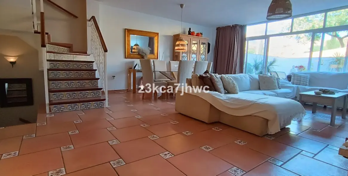 Продажа таунхауса в Estepona 11