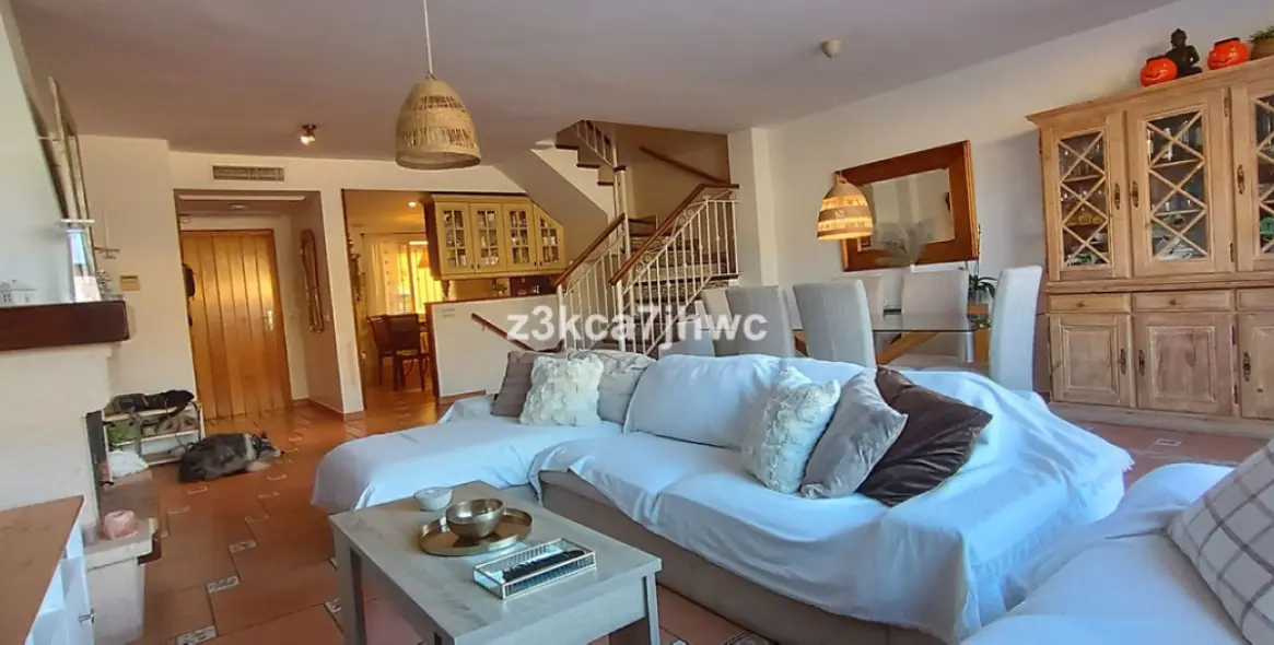 Продажа таунхауса в Estepona 12