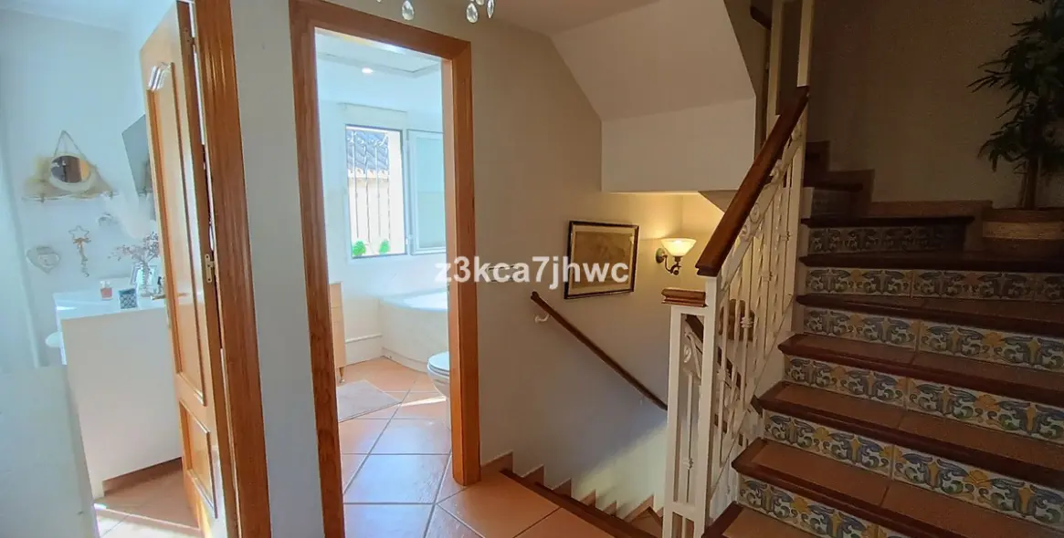 Sale of townhouse in Estepona 36