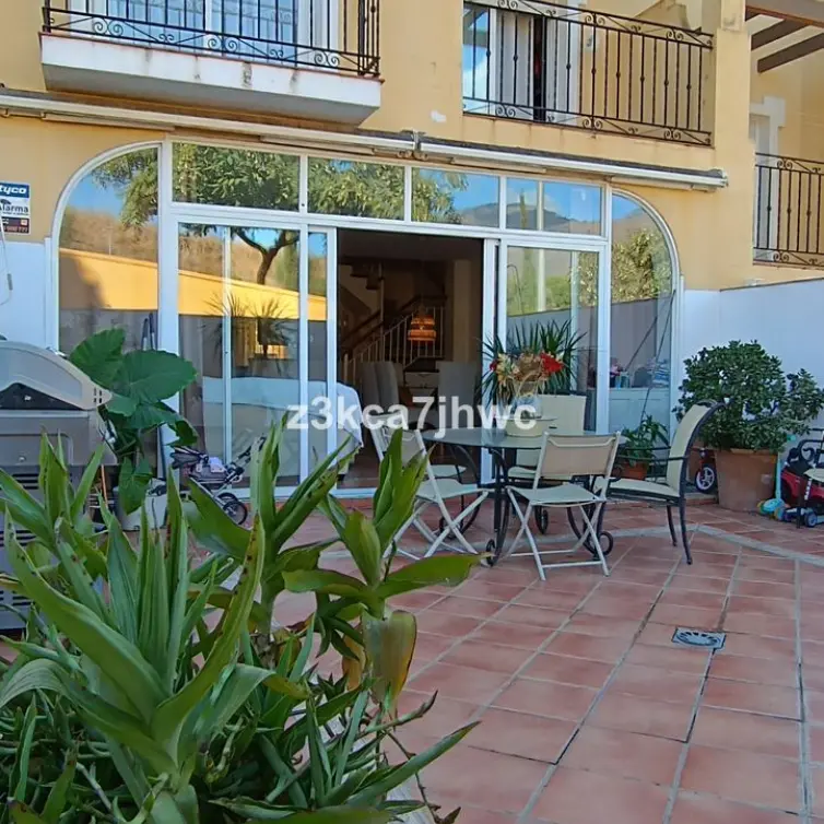 Sale of townhouse in Estepona