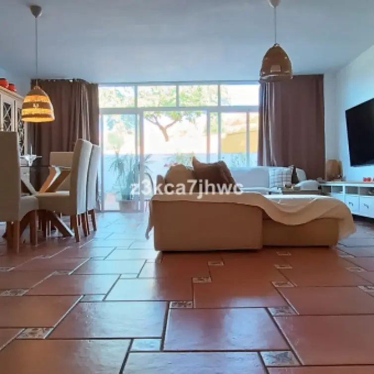 Sale of townhouse in Estepona