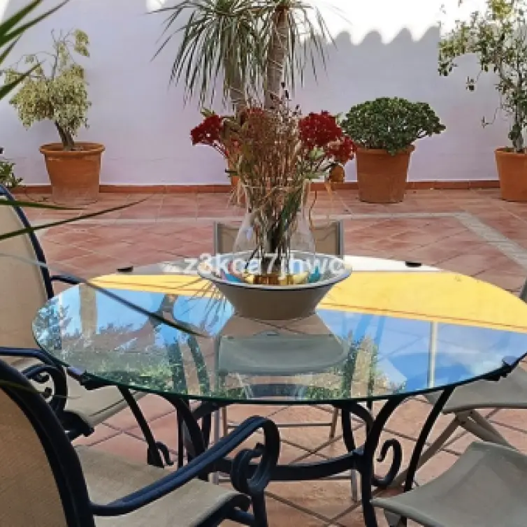 Sale of townhouse in Estepona