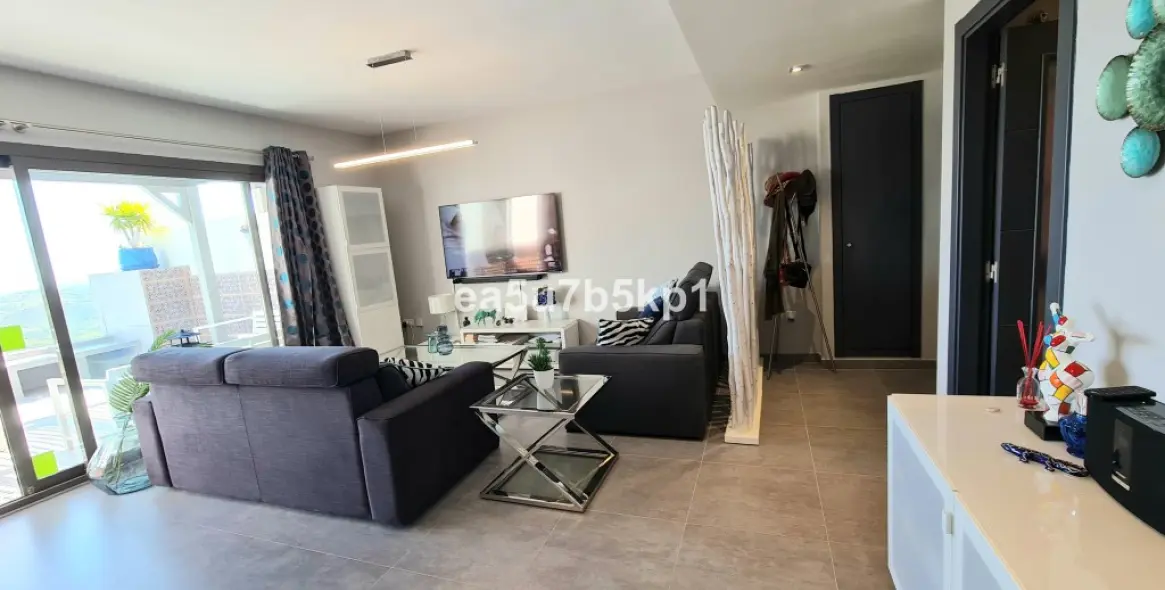 Sale of penthouse duplex in Mijas Costa 13