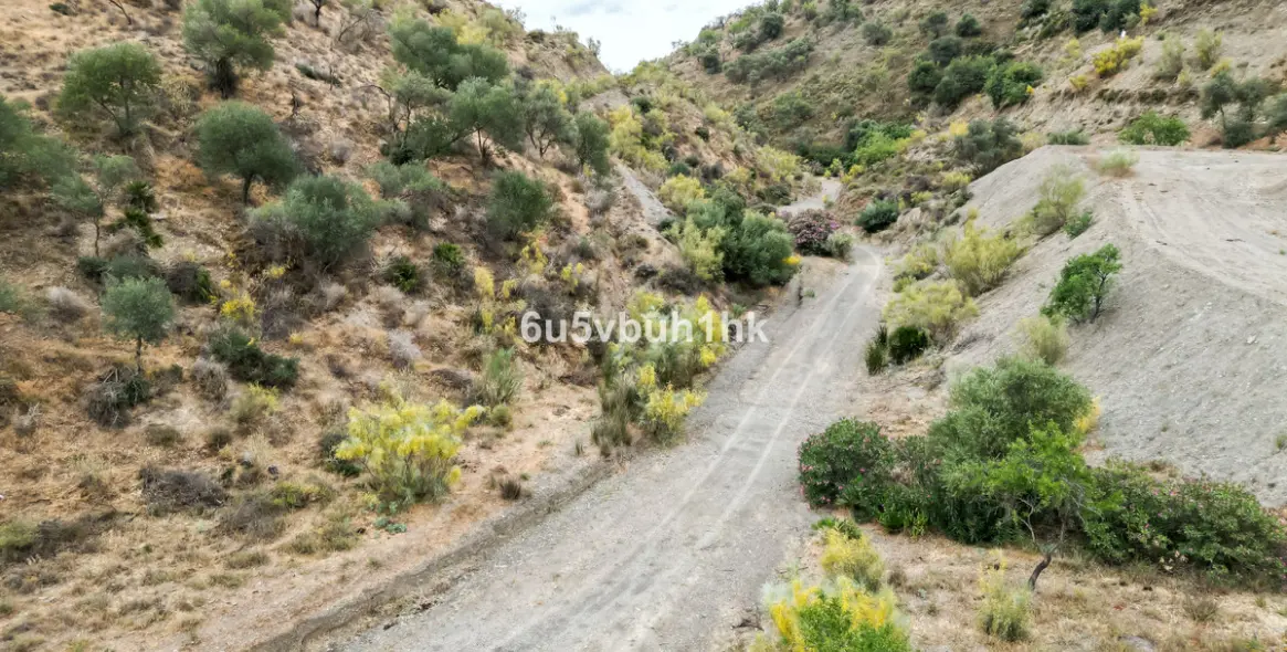 Продажа  жилого участка в Estacion de Cartama 21