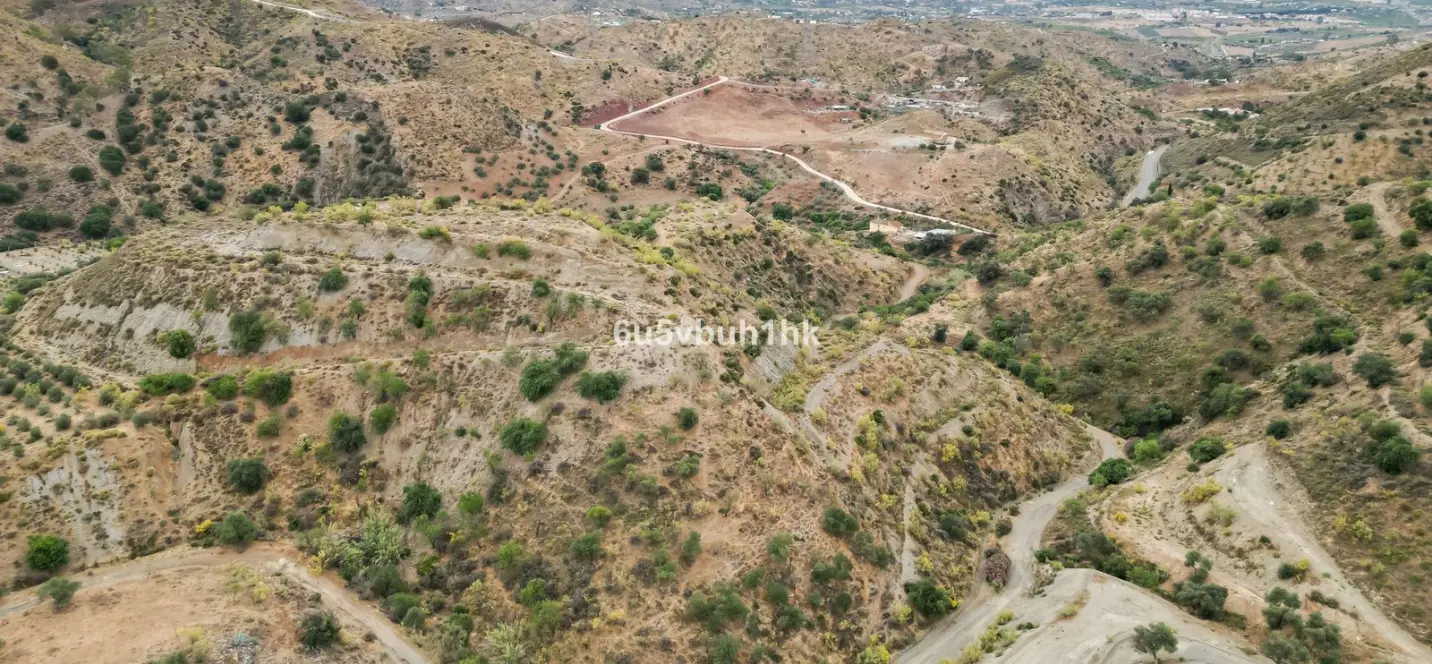 Sale of residential plot in Estacion de Cartama 0