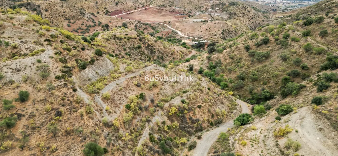 Sale of residential plot in Estacion de Cartama 1