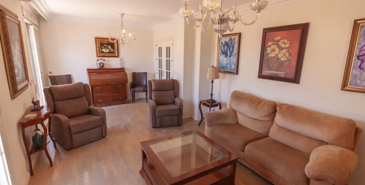 Sale of penthouse in Estepona 7