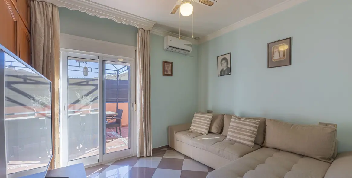 Продажа  отдельно стоящей виллы в La Quinta 23