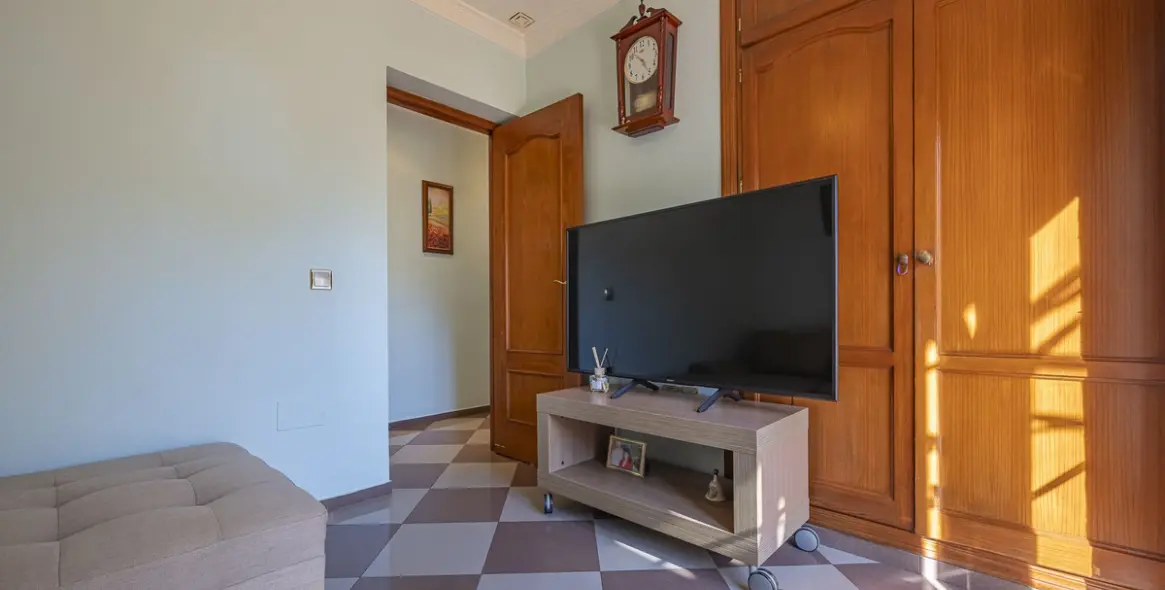 Продажа  отдельно стоящей виллы в La Quinta 24