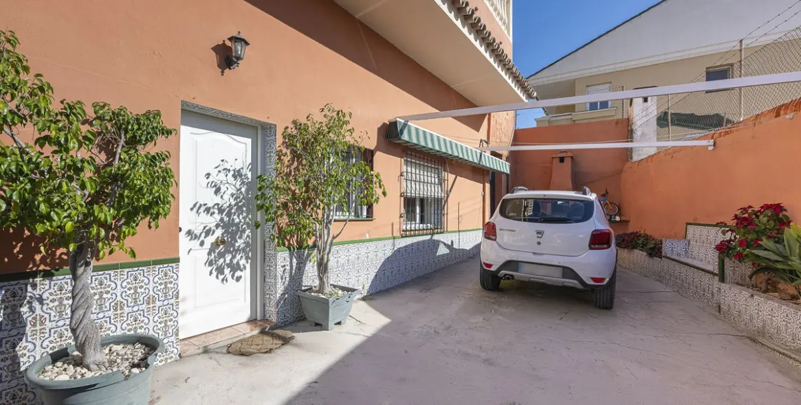 Продажа  отдельно стоящей виллы в La Quinta 26