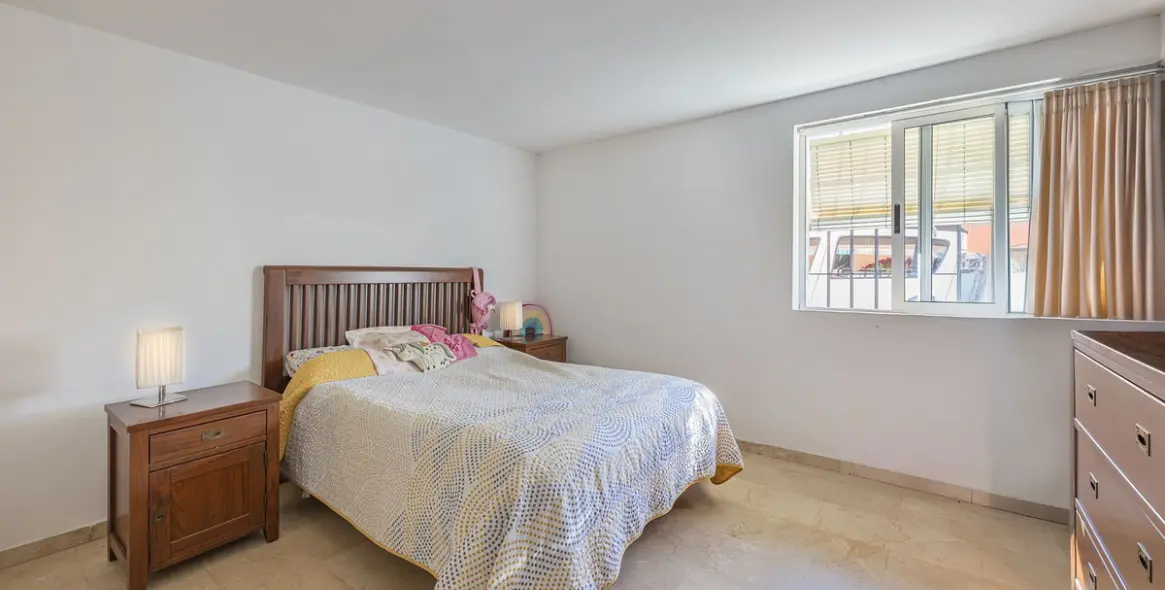 Продажа  отдельно стоящей виллы в La Quinta 30